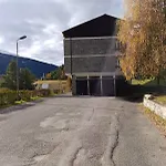 Casa *